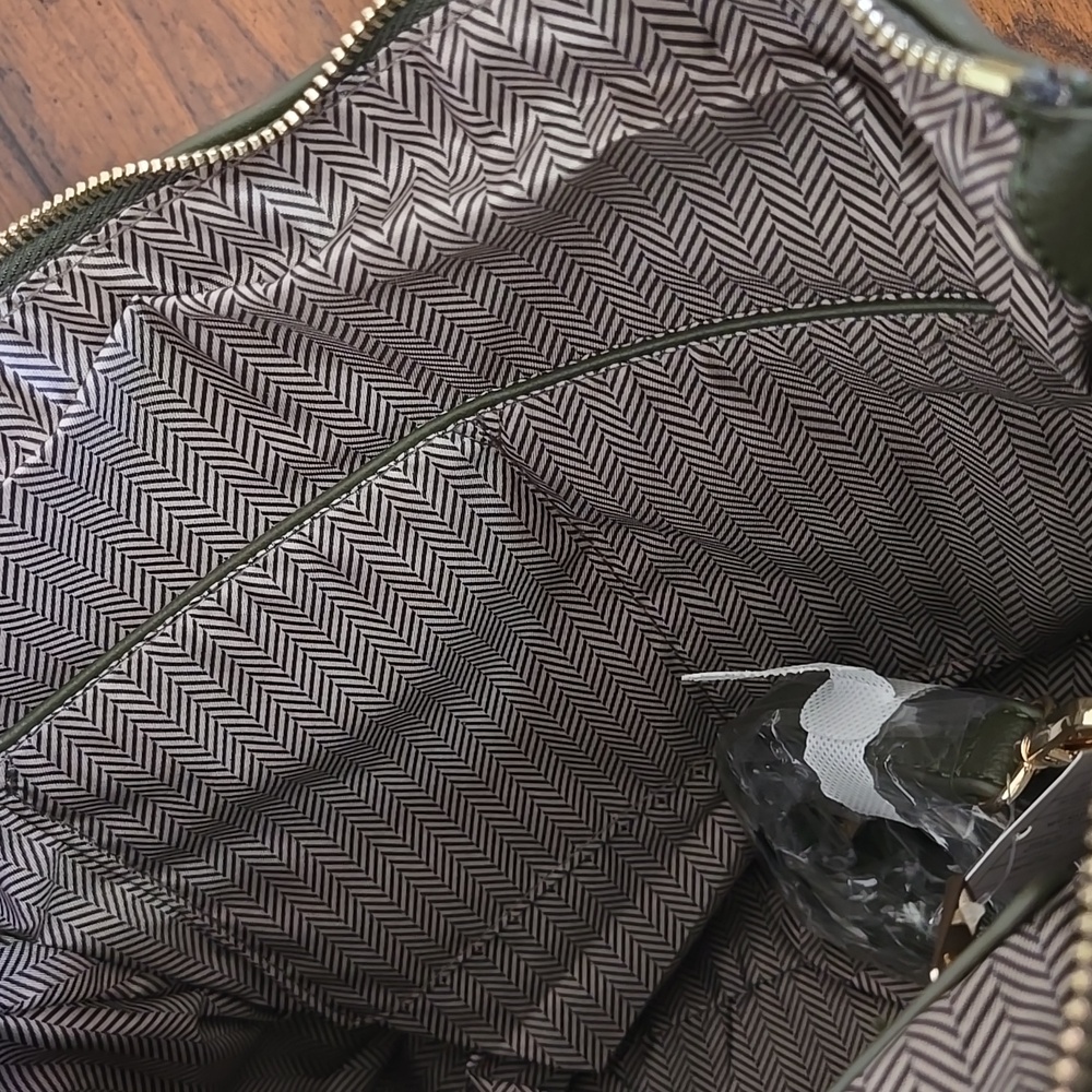 Elegant Dark Green Handbag - Picture 7 of 10